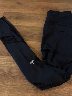 ALO Yoga Black Seamless Leggings with Mesh Panels